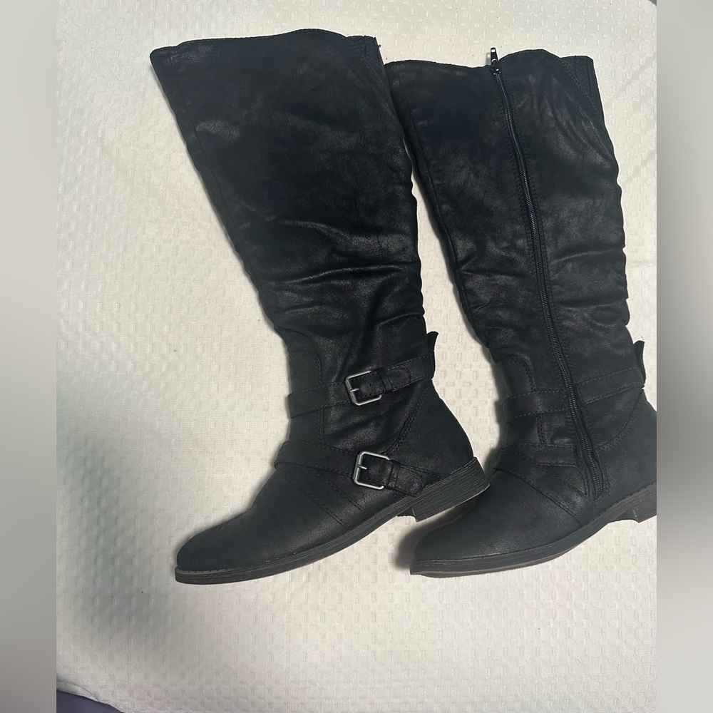 Celia Black under knee Boots